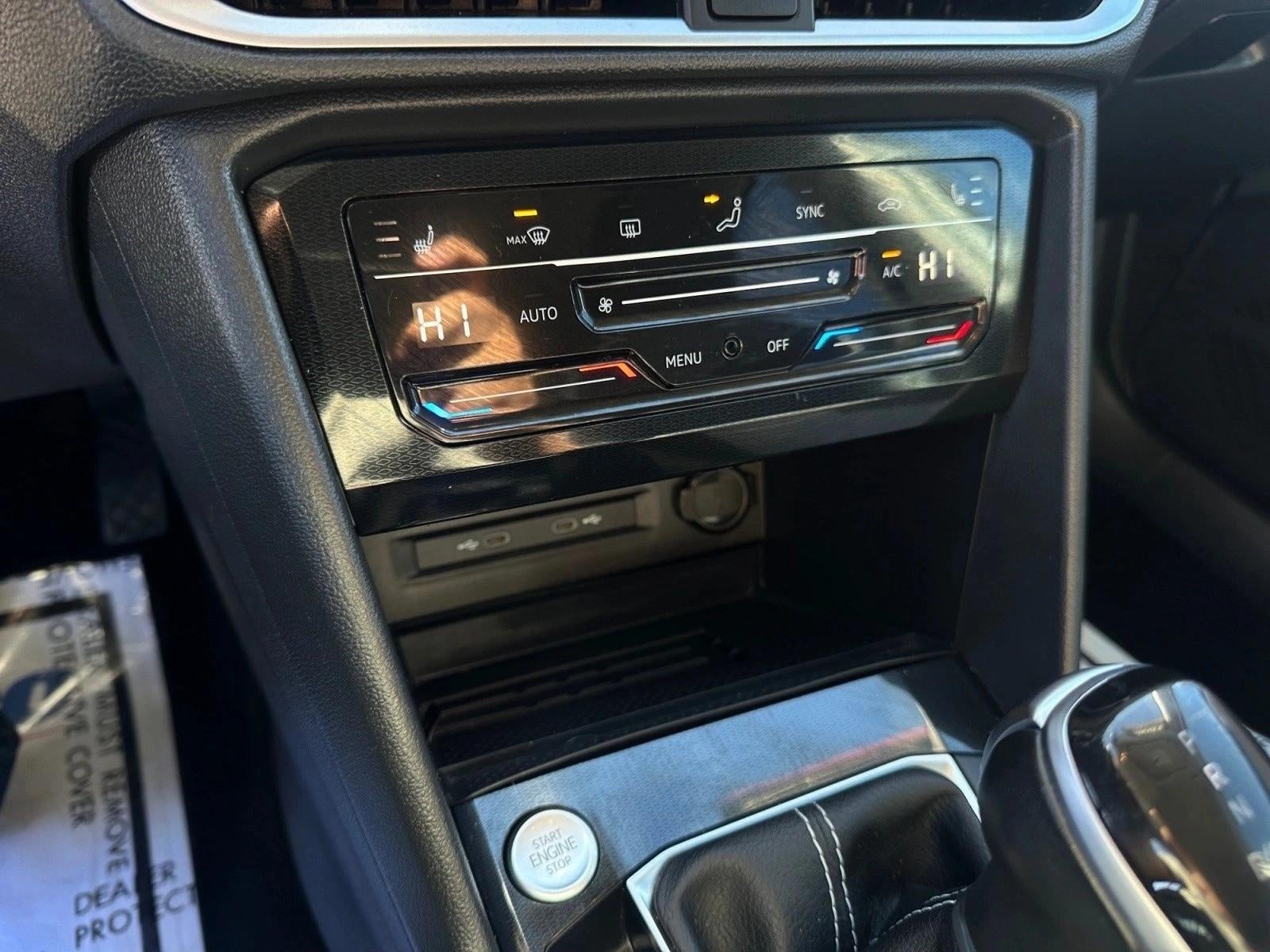2025 Volkswagen Taos SE
