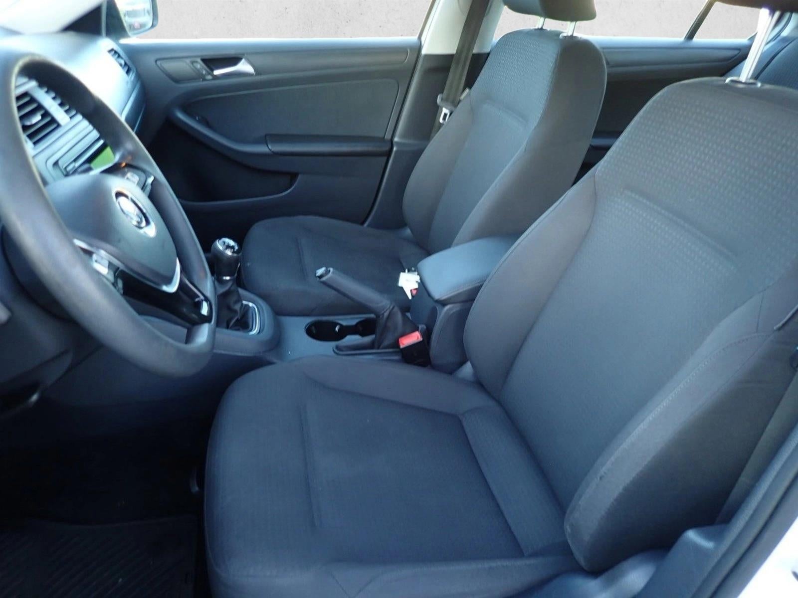 2015 Volkswagen Jetta 2.0L S