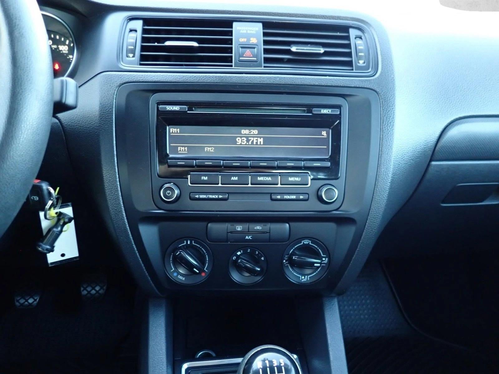 2015 Volkswagen Jetta 2.0L S