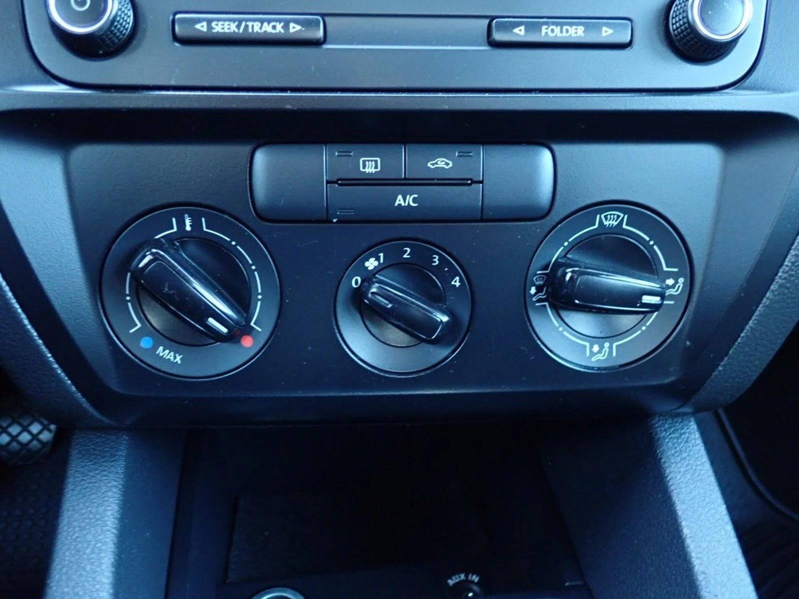 2015 Volkswagen Jetta 2.0L S