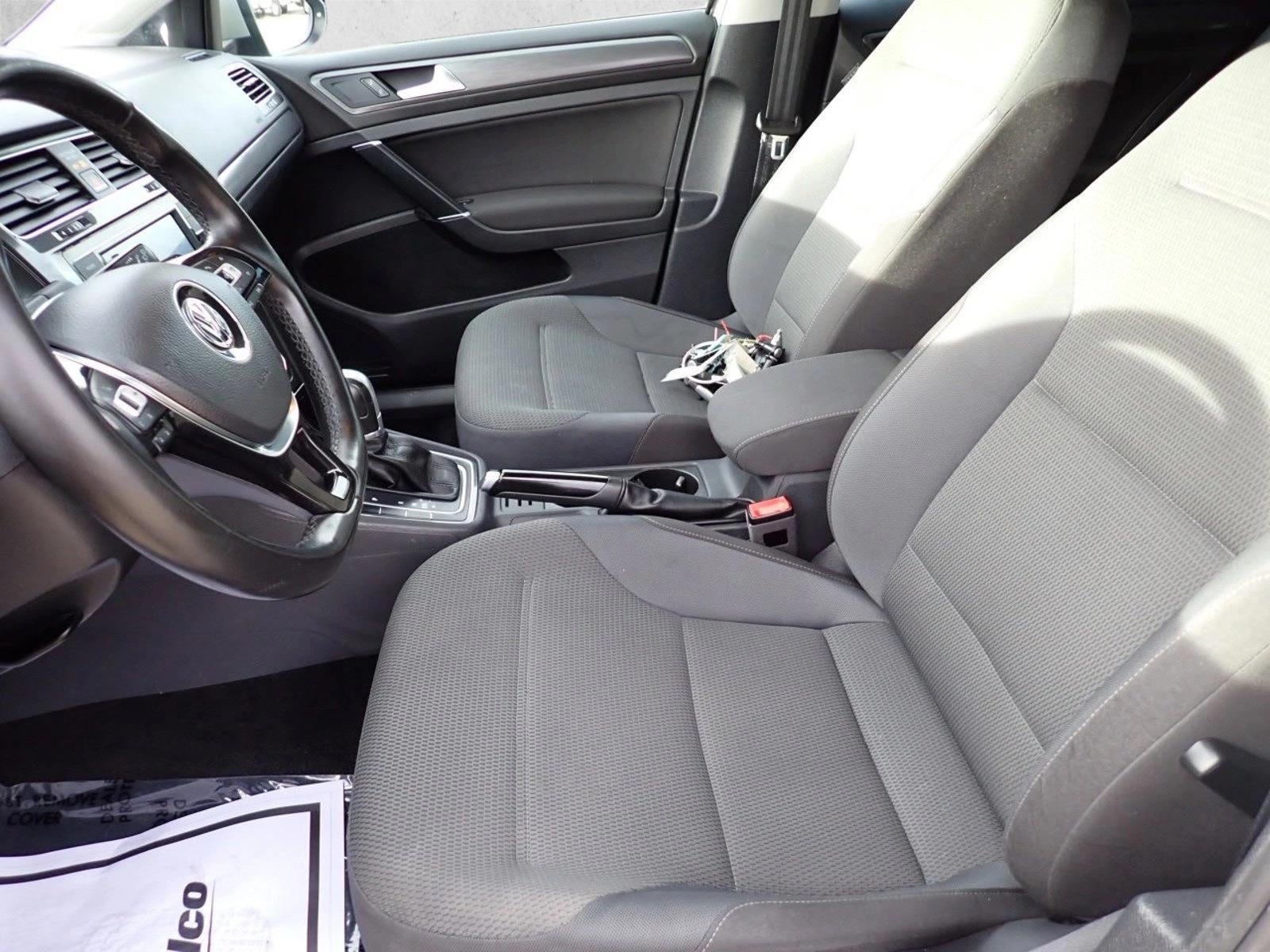 2018 Volkswagen Golf S