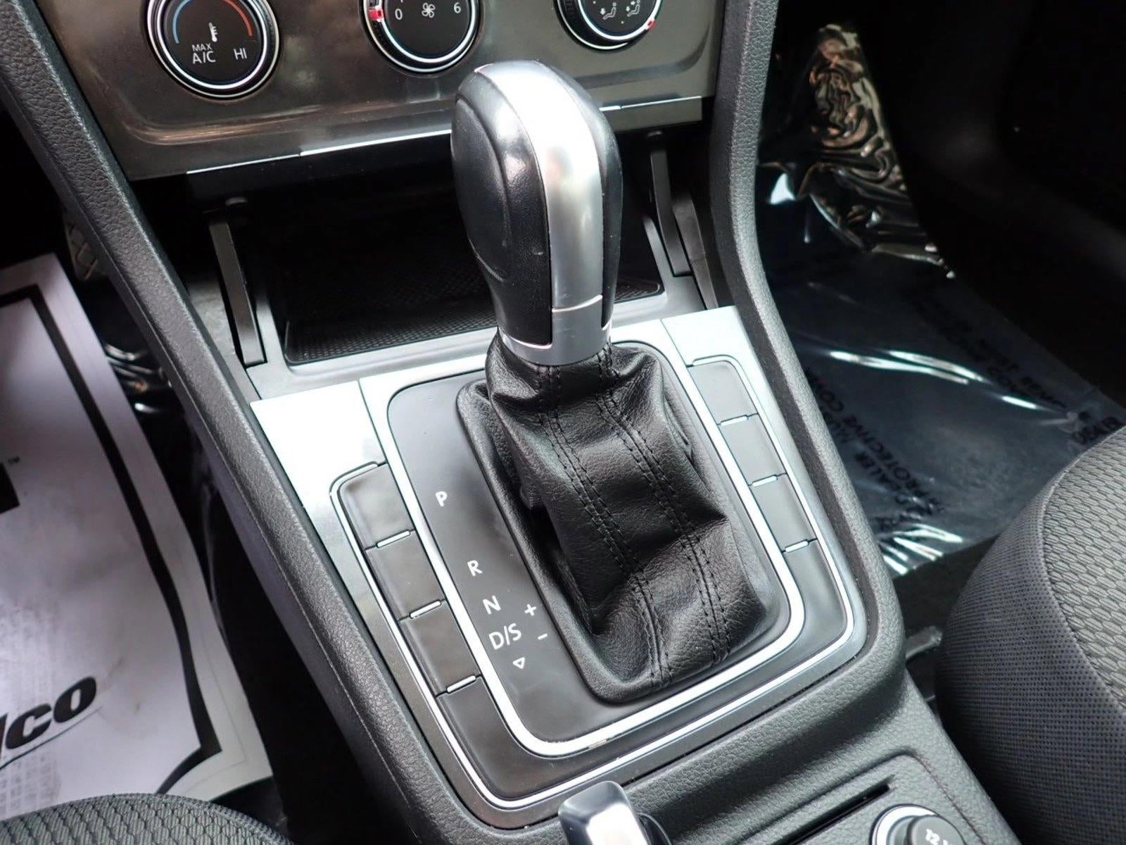 2018 Volkswagen Golf S