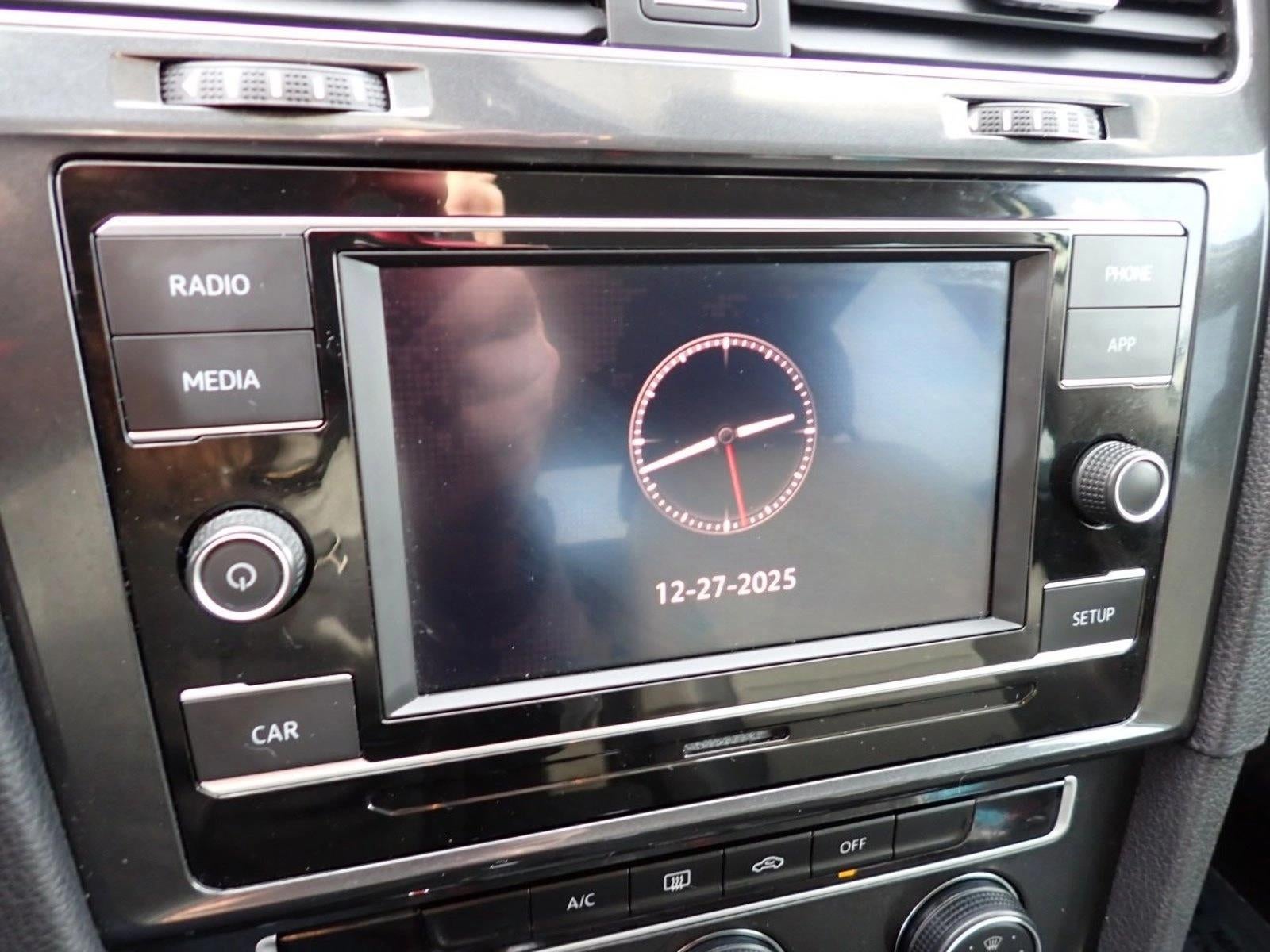 2018 Volkswagen Golf S