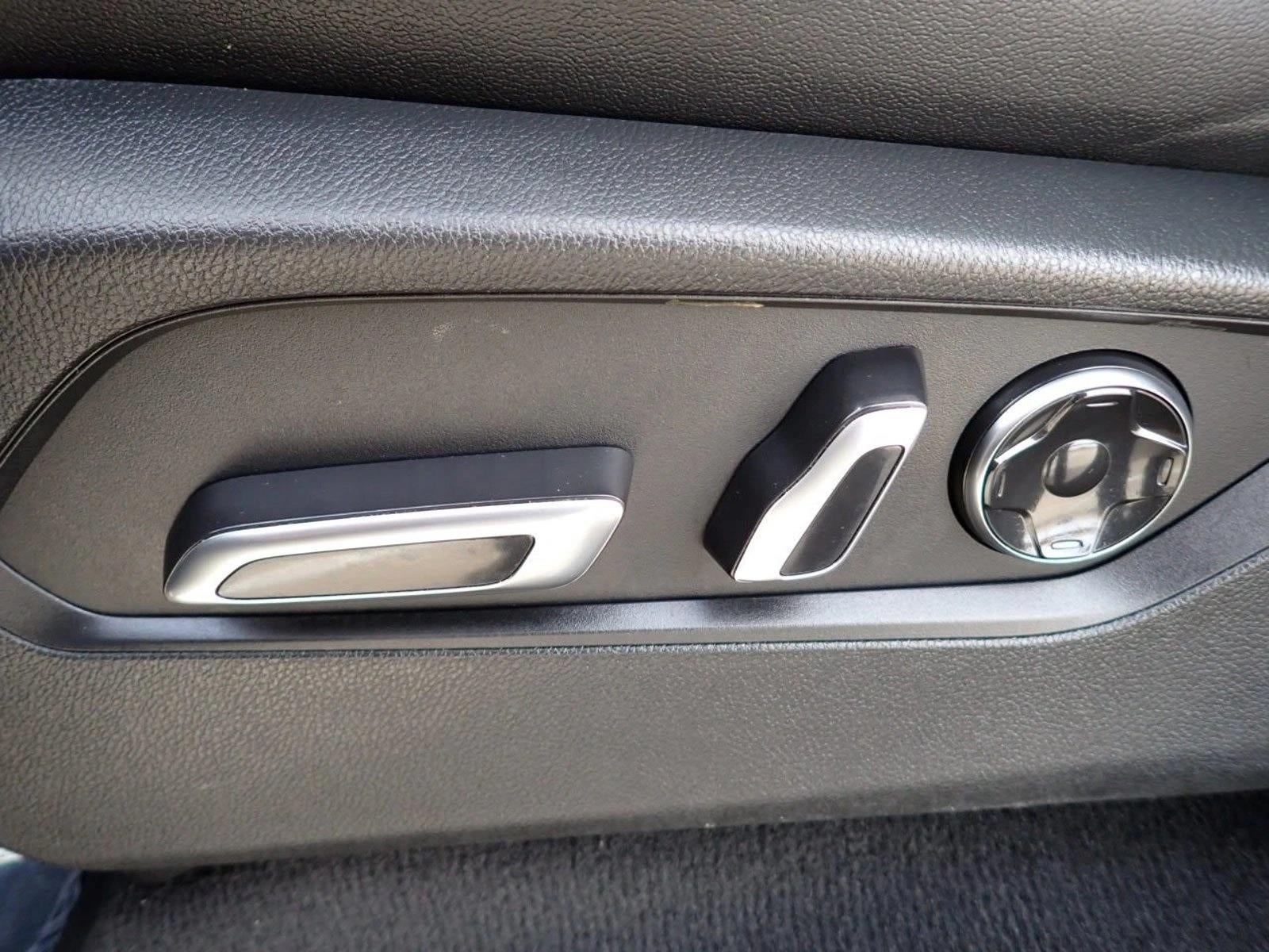 2023 Acura MDX w/Technology Package