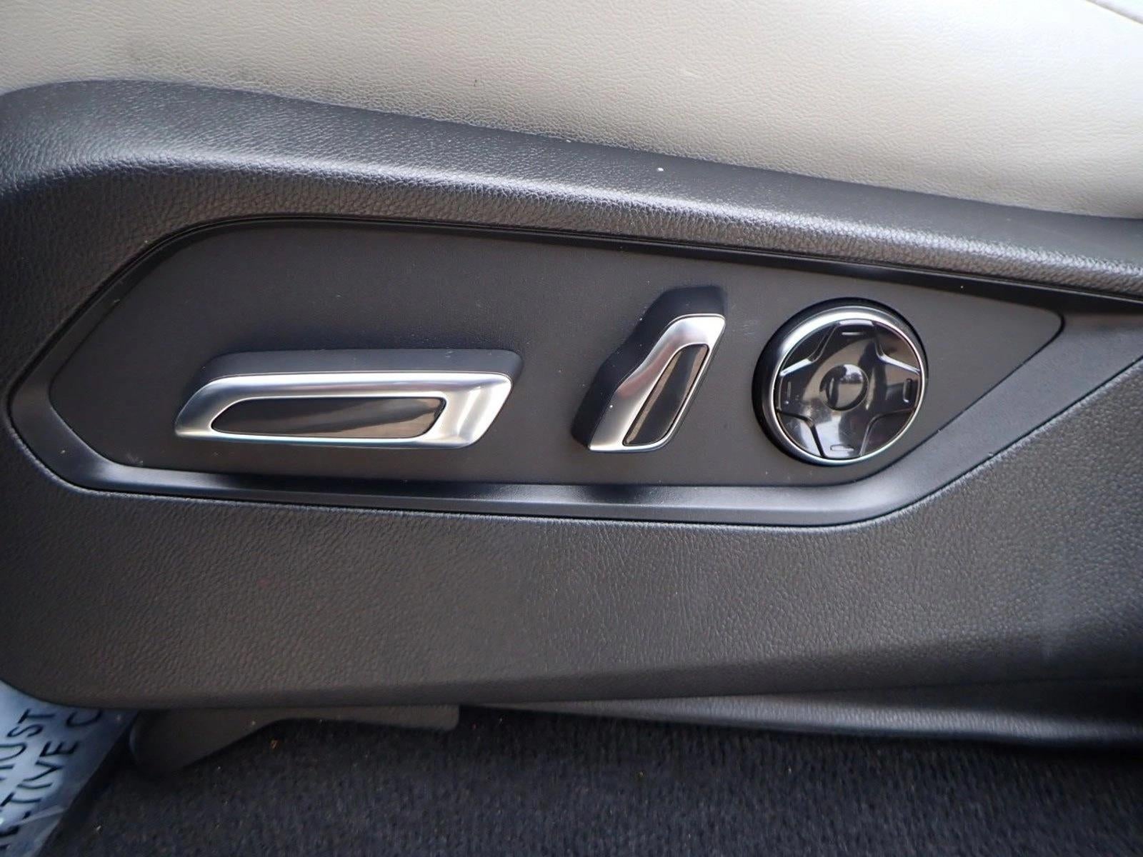 2023 Acura MDX w/Technology Package