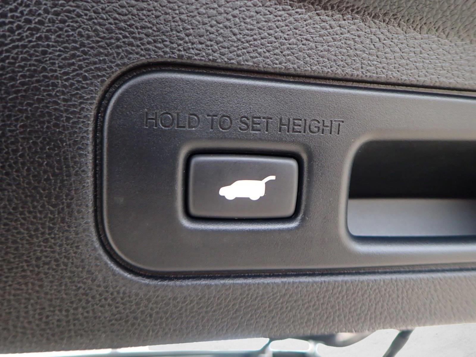 2023 Acura MDX w/Technology Package