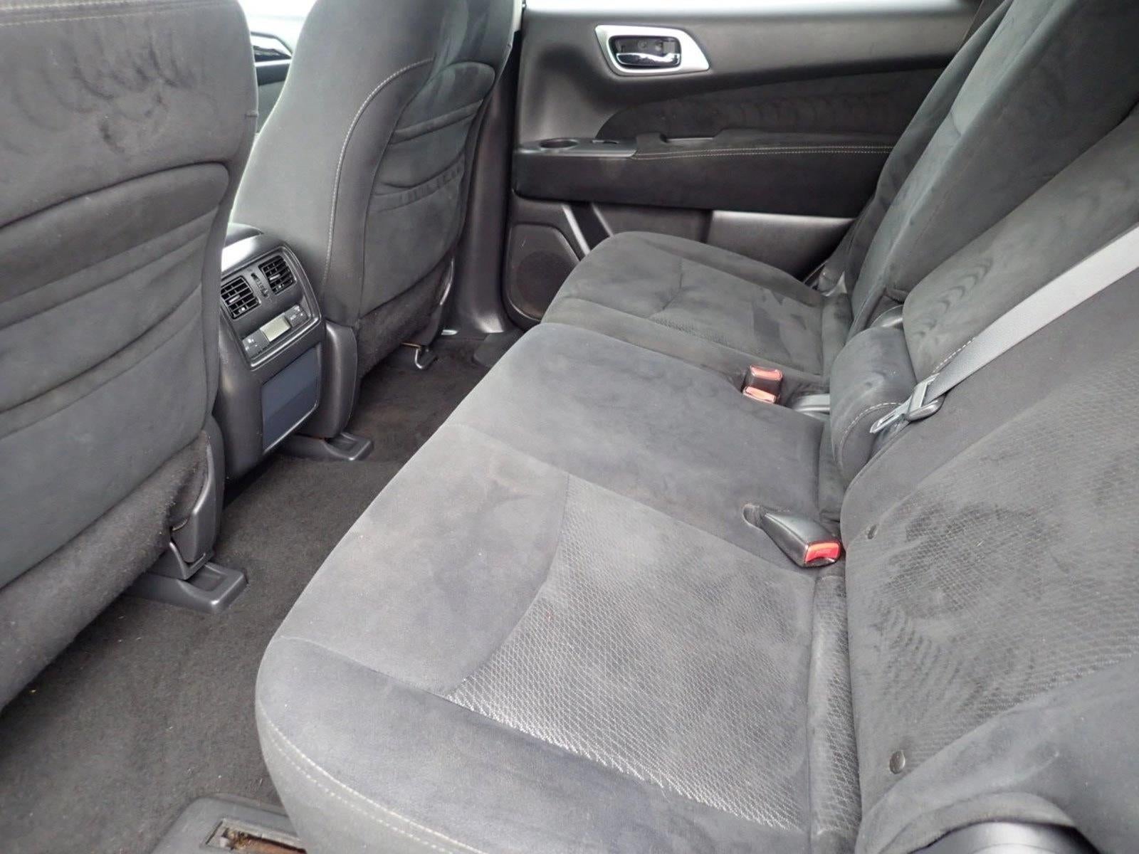 2013 Nissan Pathfinder S