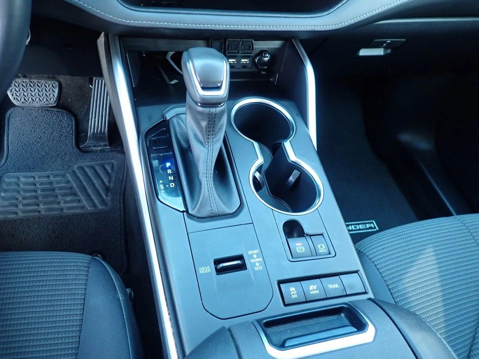 2021 Toyota Highlander Hybrid LE