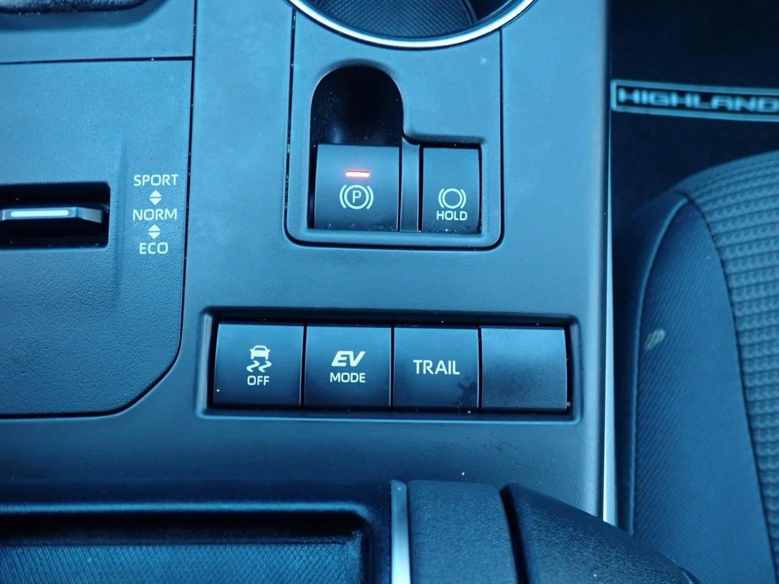 2021 Toyota Highlander Hybrid LE