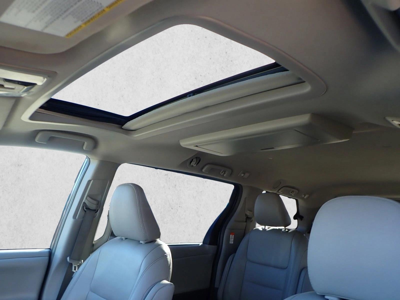 2018 Toyota Sienna XLE