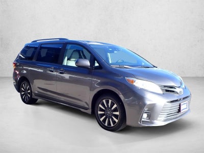 2018 Toyota Sienna XLE