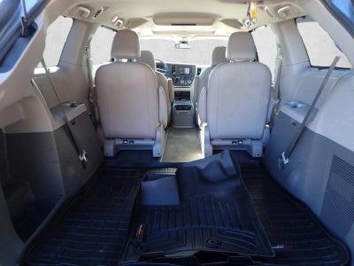 2018 Toyota Sienna XLE