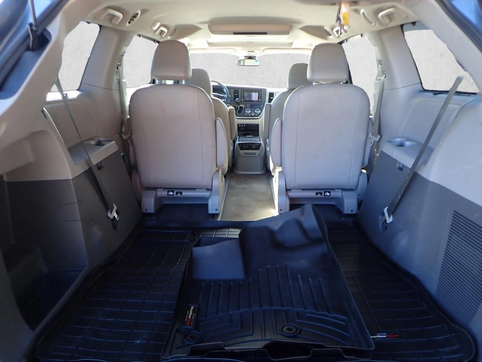 2018 Toyota Sienna XLE
