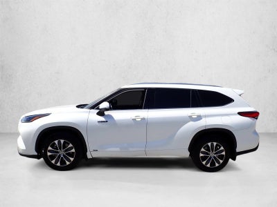 2021 Toyota Highlander Hybrid XLE