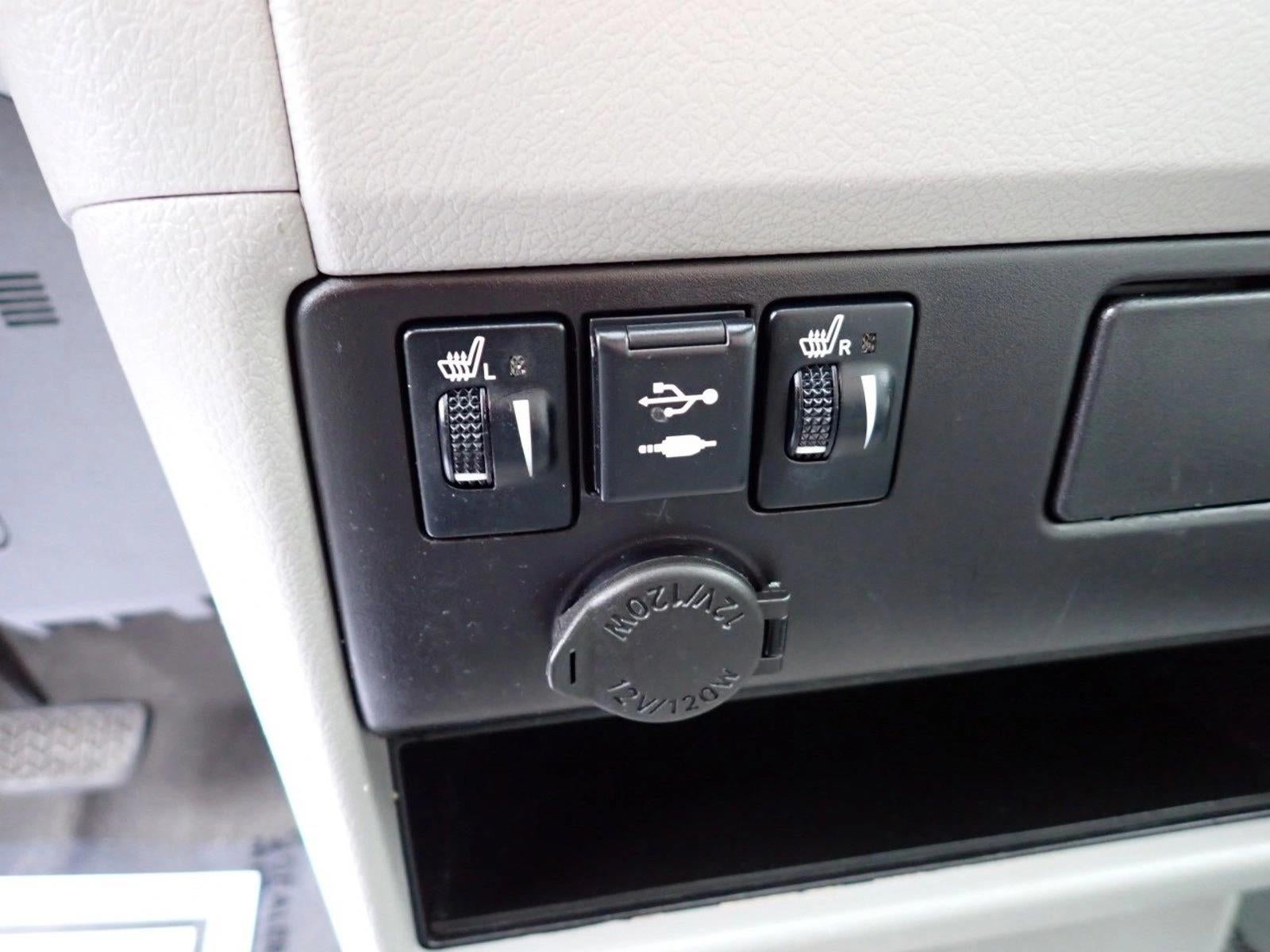 2018 Toyota Sienna XLE Auto Access Seat