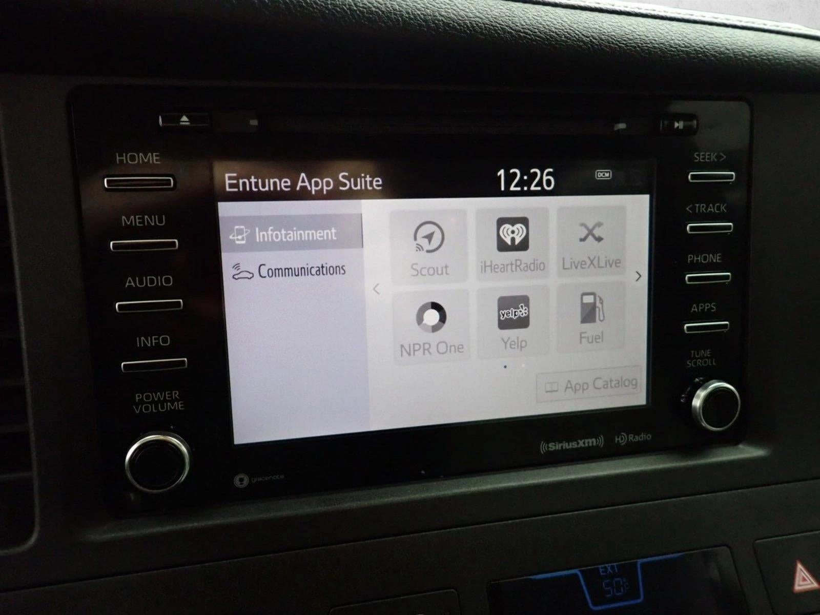 2018 Toyota Sienna XLE Auto Access Seat