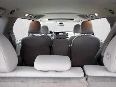 2018 Toyota Sienna XLE Auto Access Seat