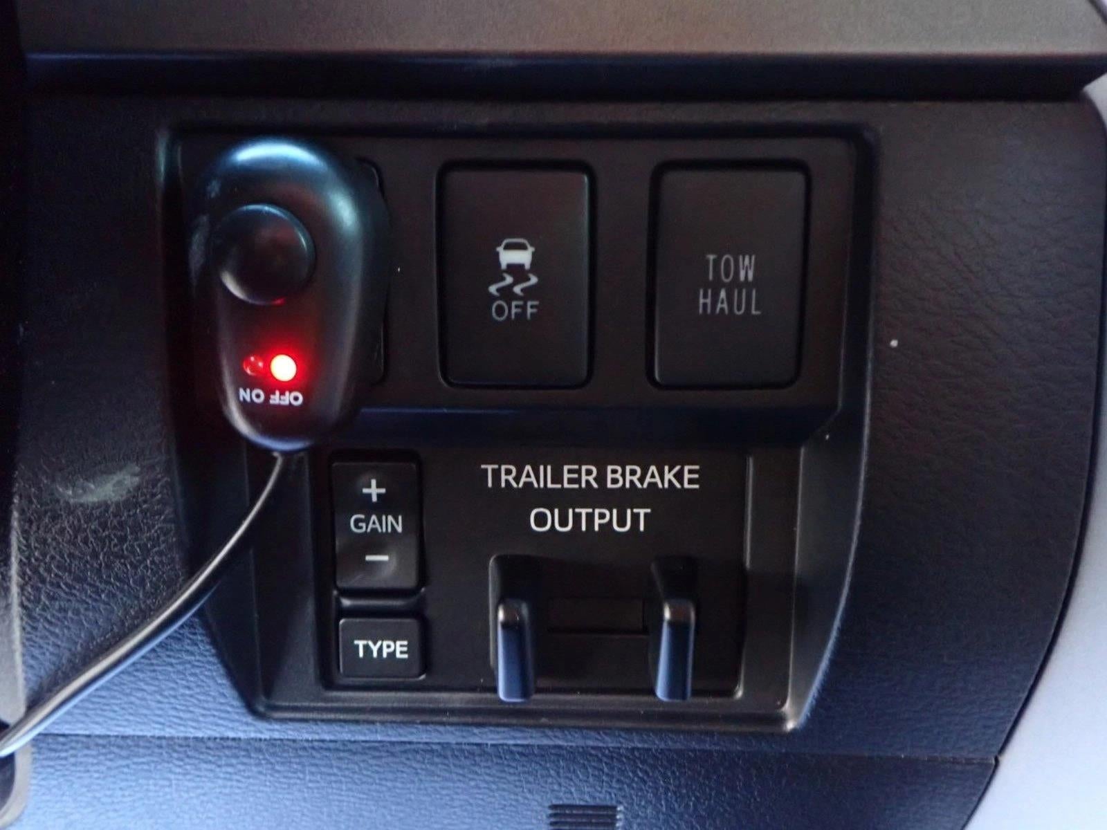 2017 Toyota Tundra 4WD SR5