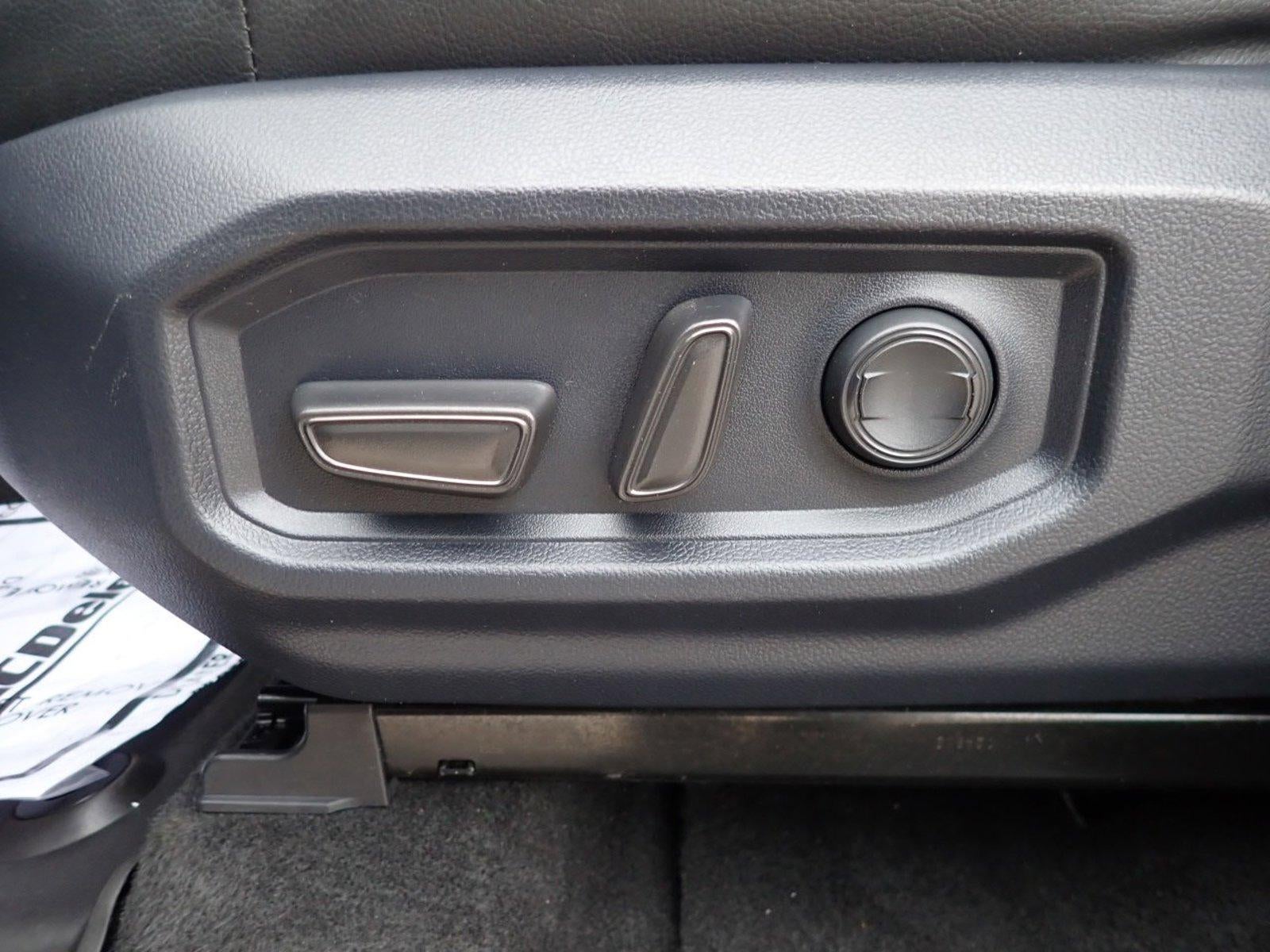 2023 Toyota Tundra 4WD SR5