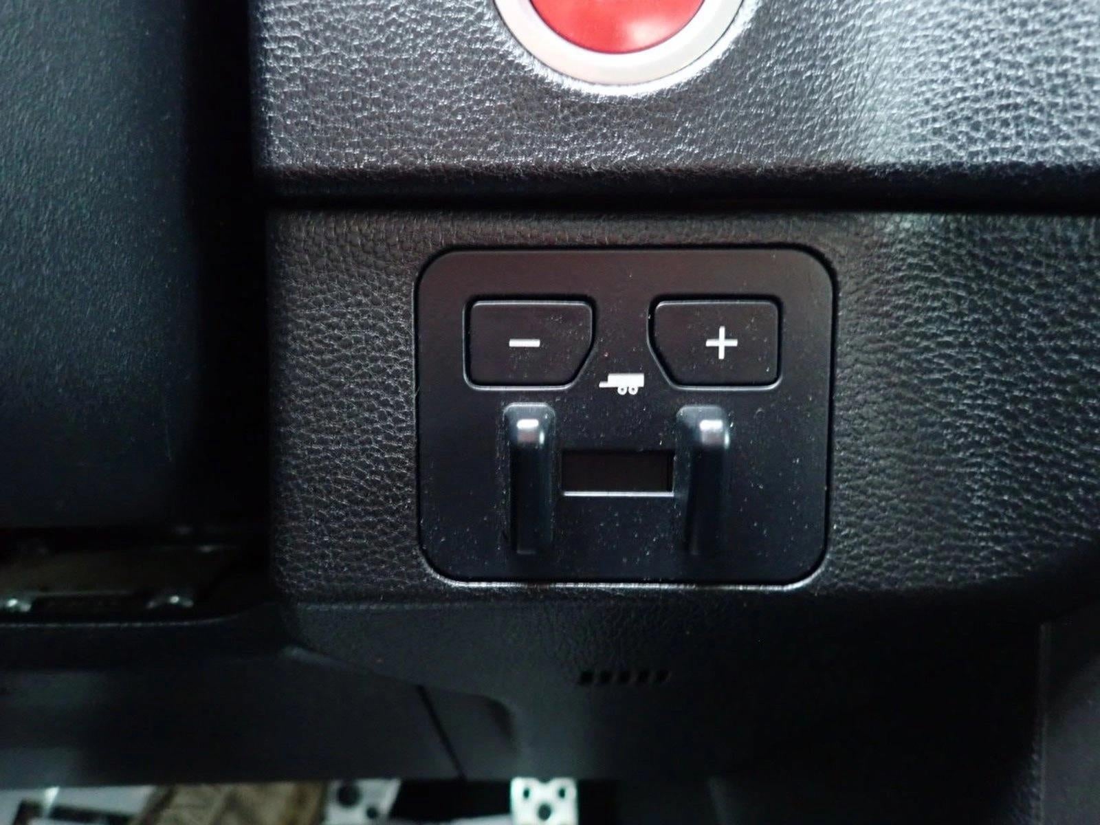 2023 Toyota Tundra 4WD SR5