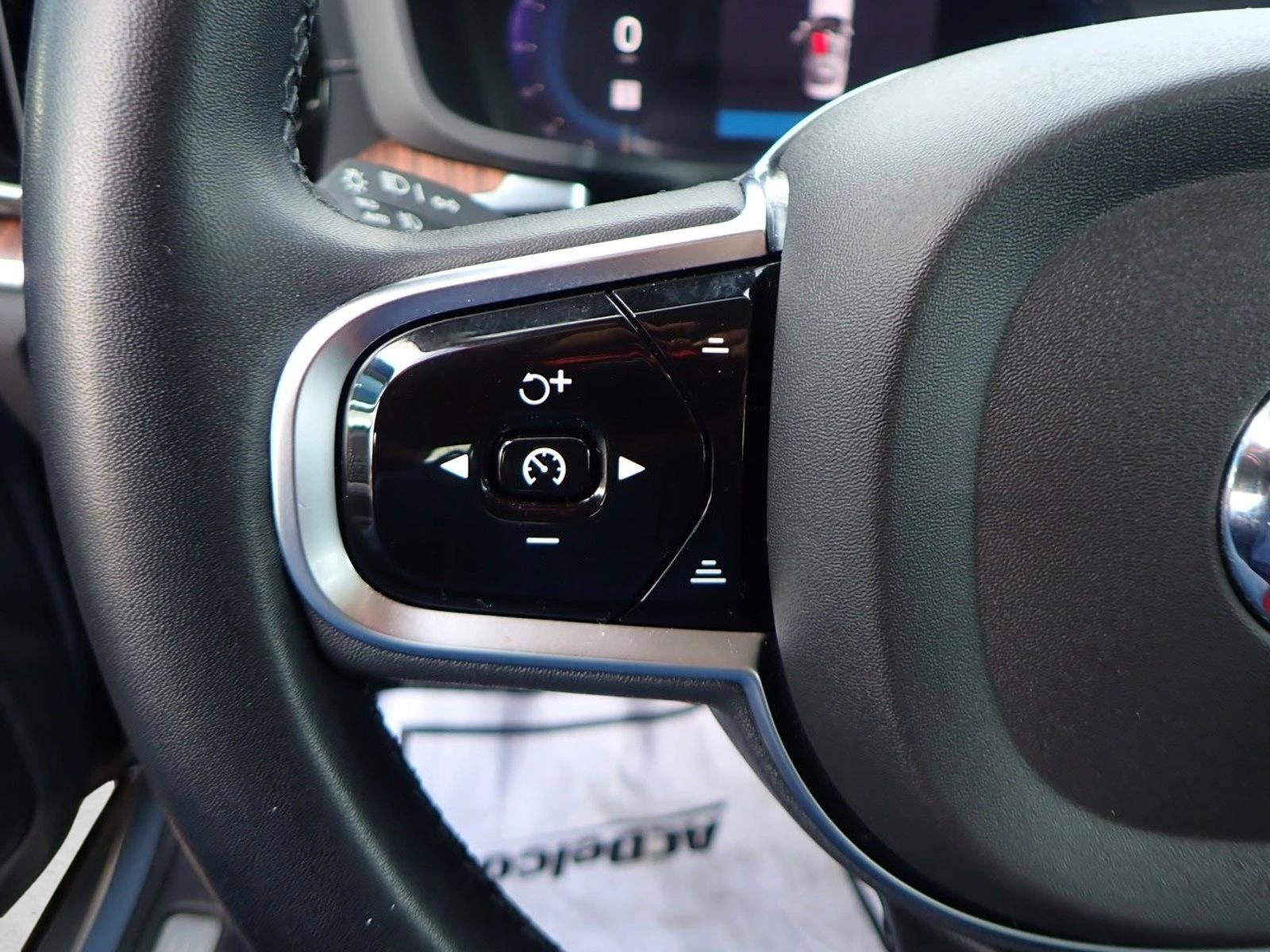 2024 Volvo S60 Ultimate Dark Theme