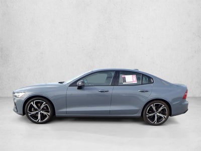 2024 Volvo S60 Ultimate Dark Theme