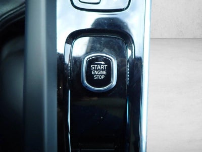 2024 Volvo S60 Ultimate Dark Theme