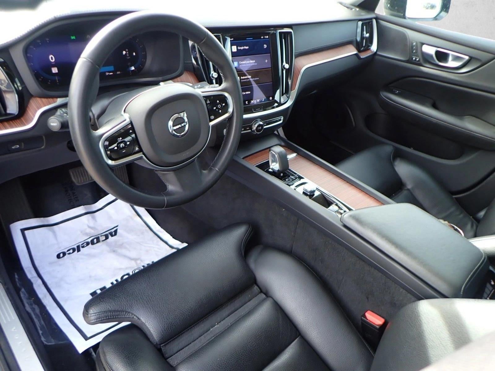 2024 Volvo S60 Ultimate Dark Theme