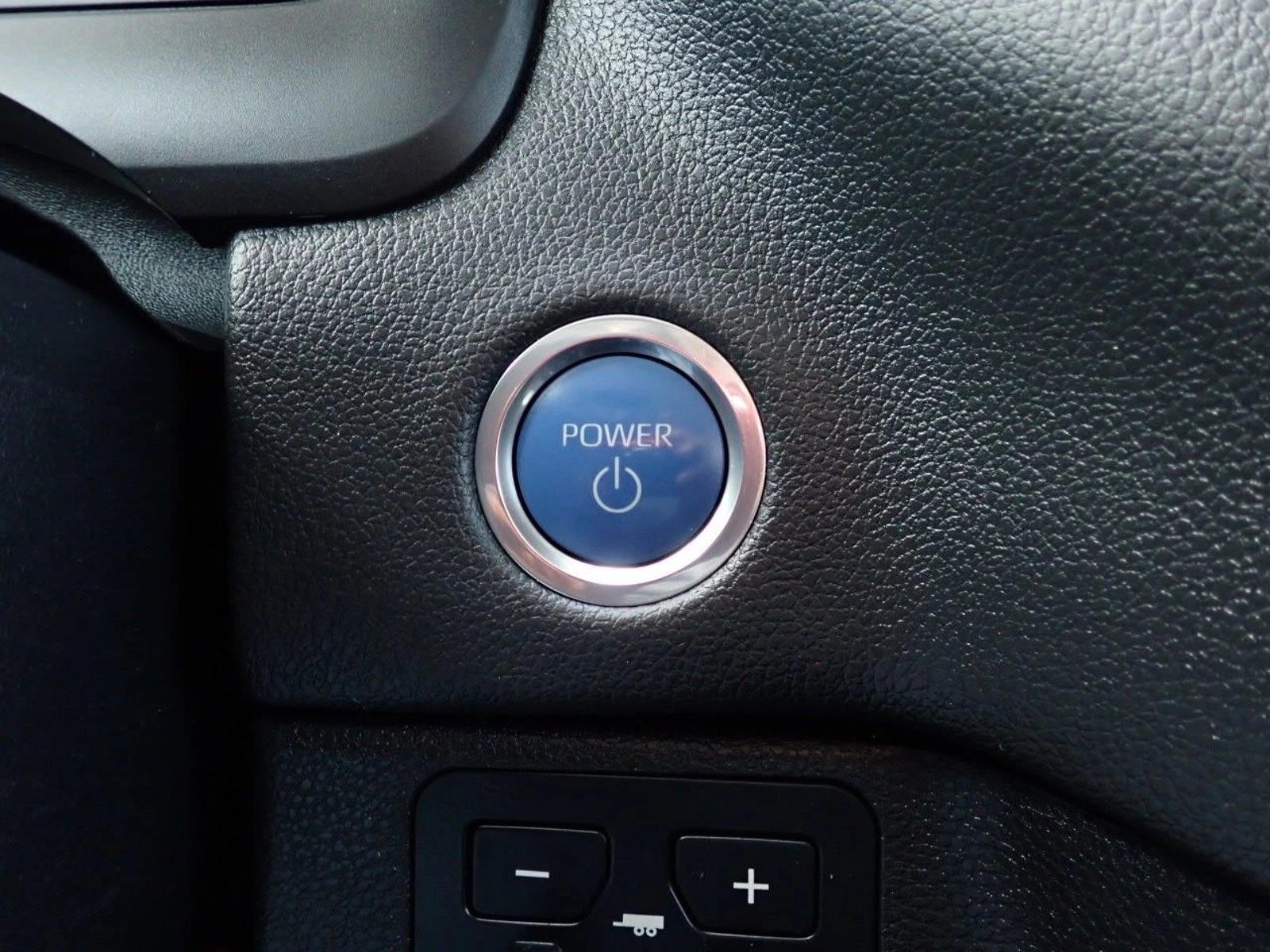 2023 Toyota Sequoia SR5