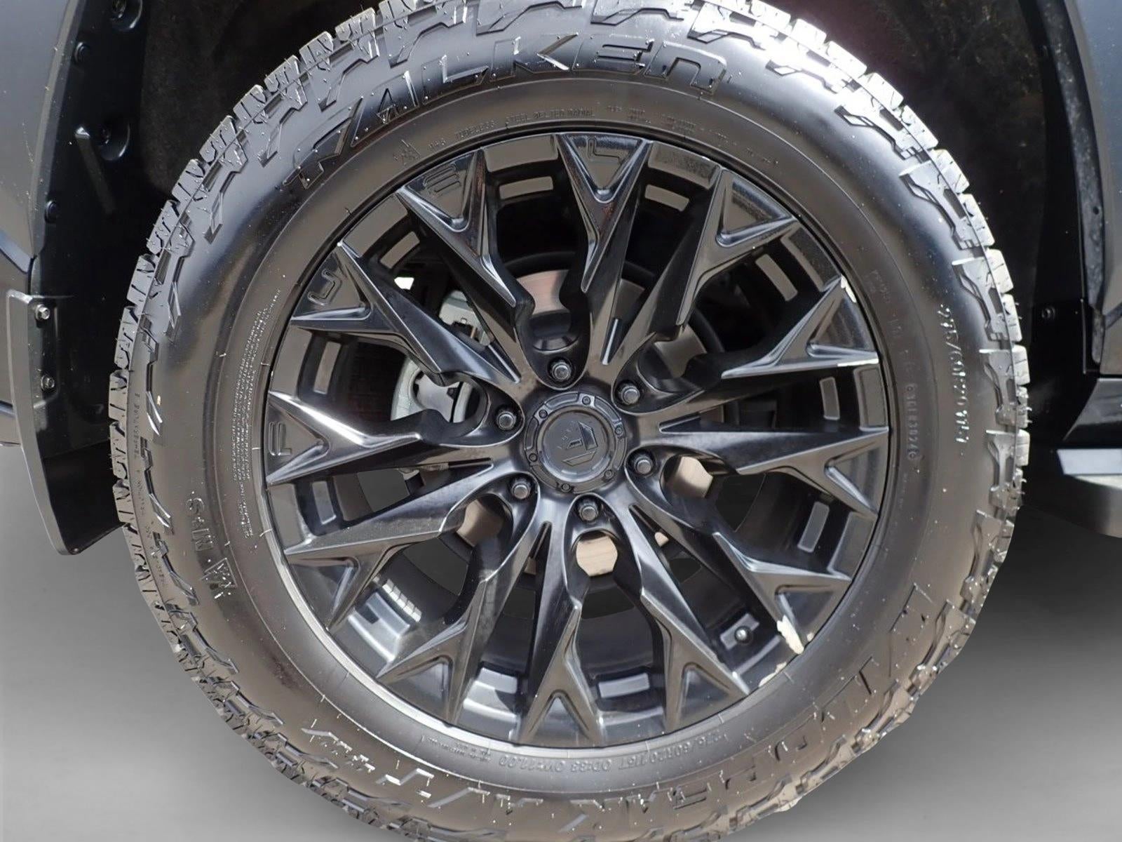 2023 Toyota Sequoia SR5