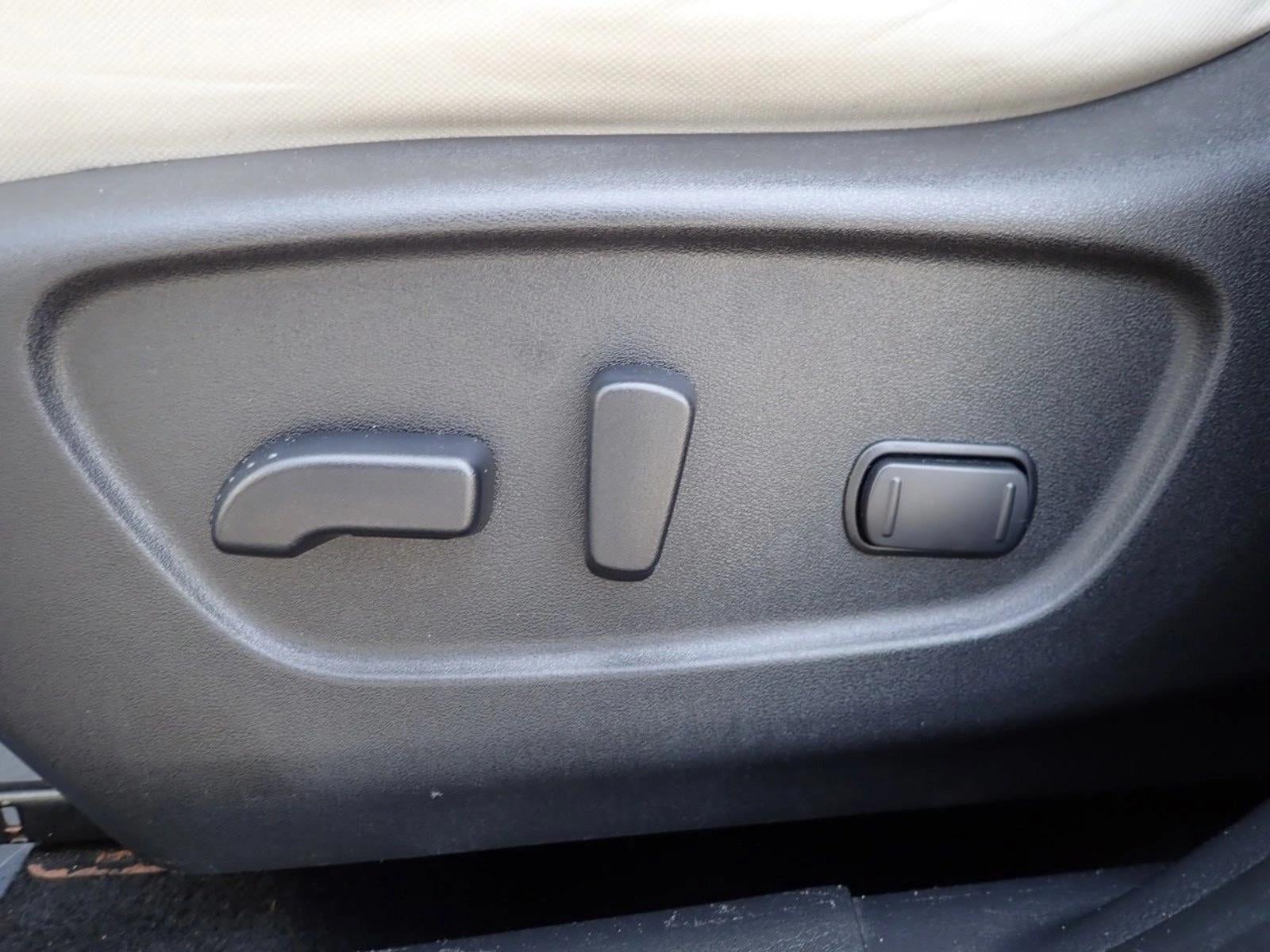 2021 Nissan Rogue Sport SV FWD Xtronic CVT