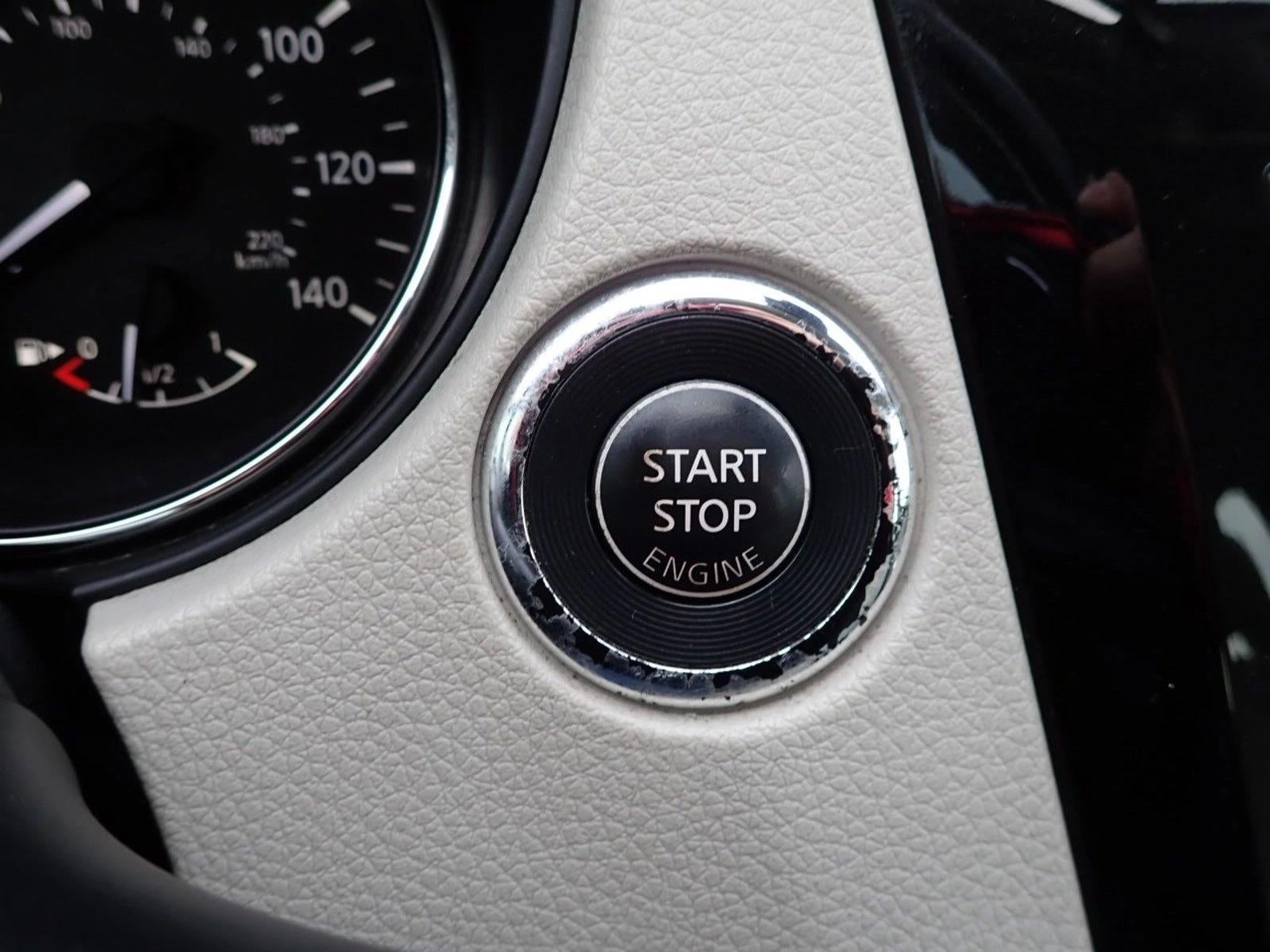 2021 Nissan Rogue Sport SV FWD Xtronic CVT