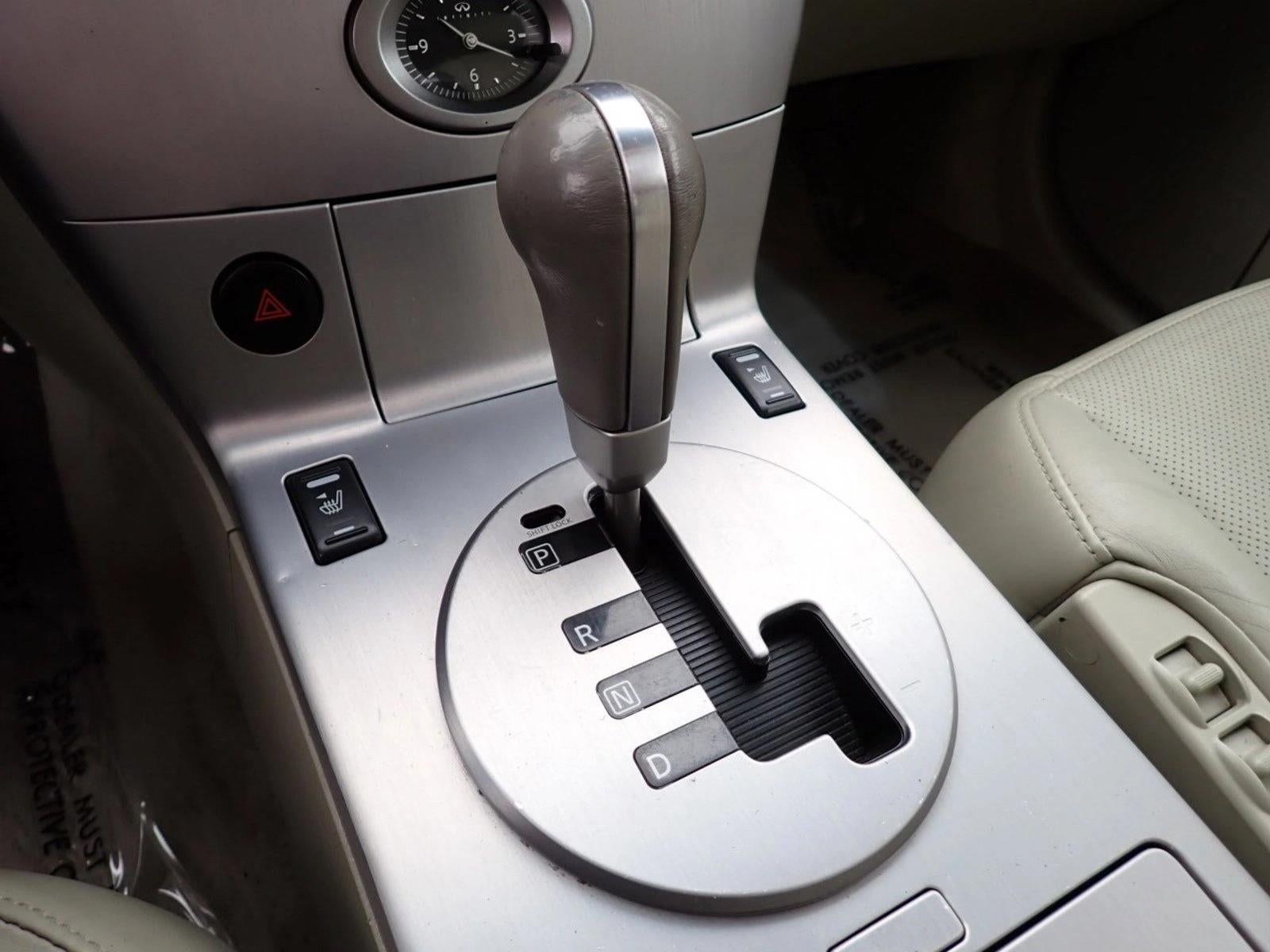 2004 INFINITI FX35 Base