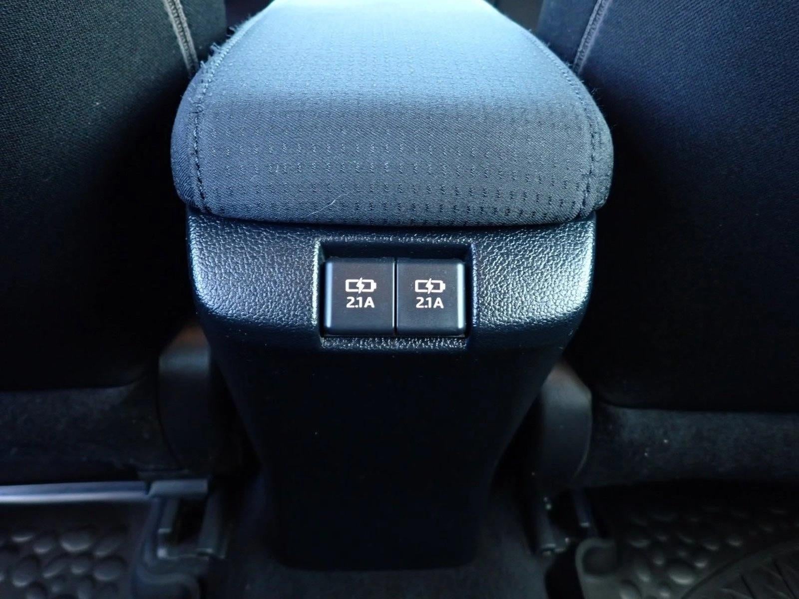 2019 Toyota Prius LE