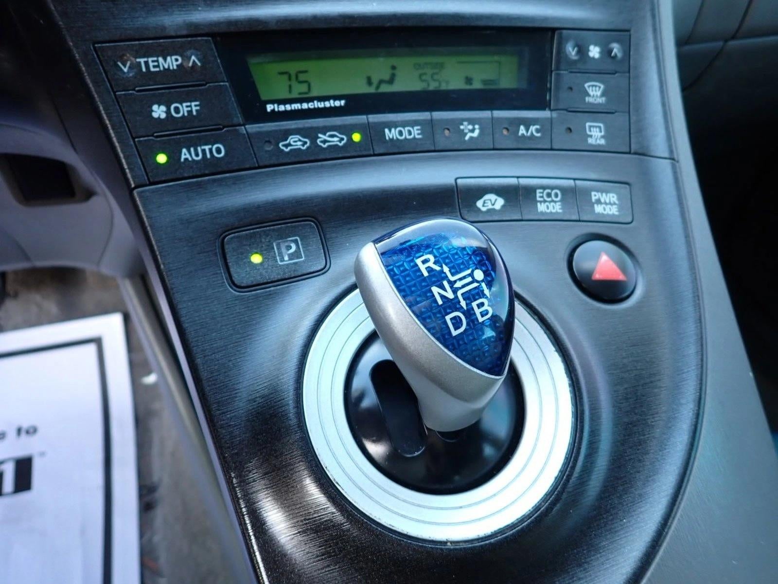 2010 Toyota Prius II