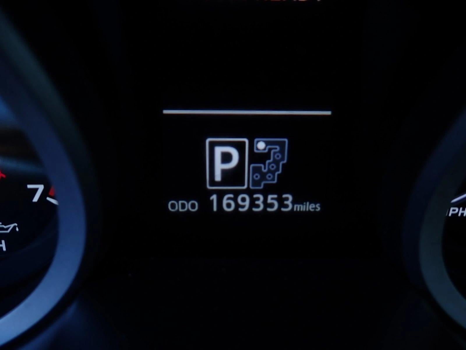 2013 Toyota Land Cruiser V8