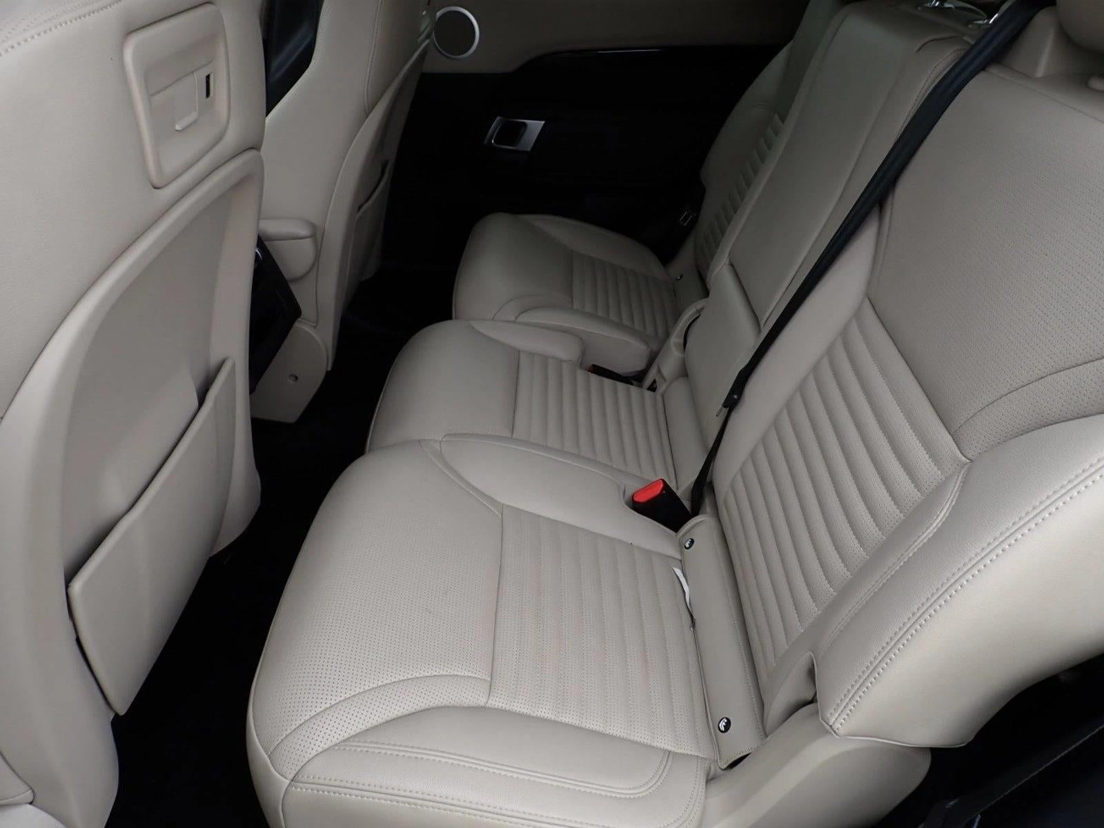 2021 Land Rover Discovery P300 S
