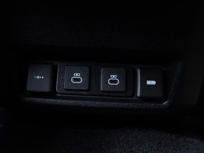 2021 Land Rover Discovery P300 S
