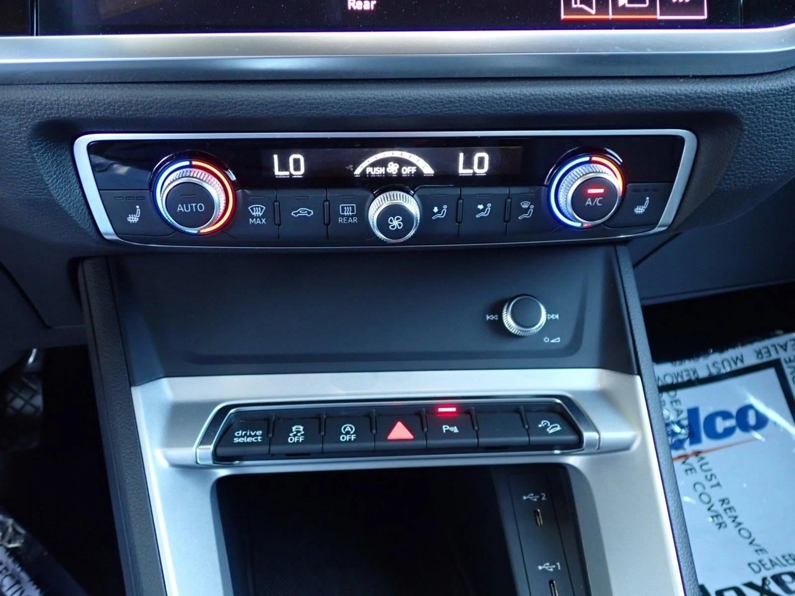 2025 Audi Q3 Premium 45 TFSI S line quattro Tiptronic