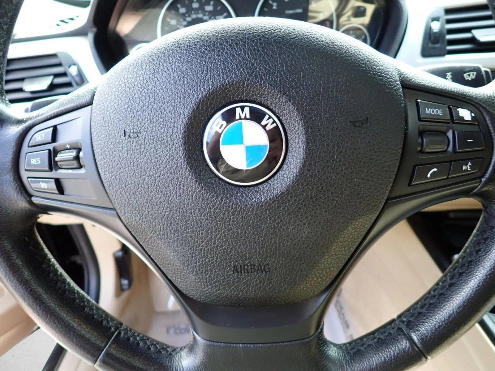 2015 BMW 3 Series 320i xDrive