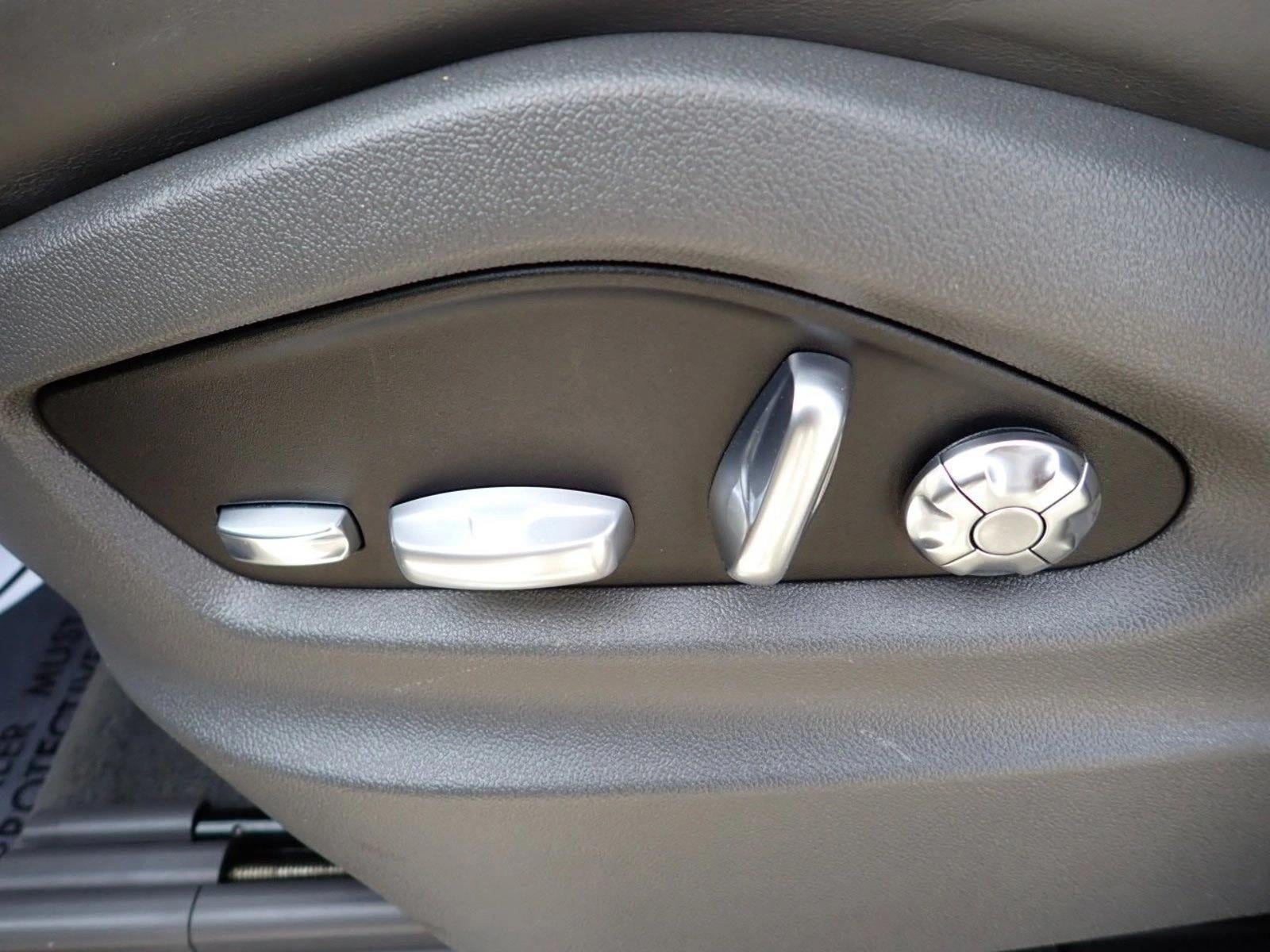 2021 Porsche Cayenne Base