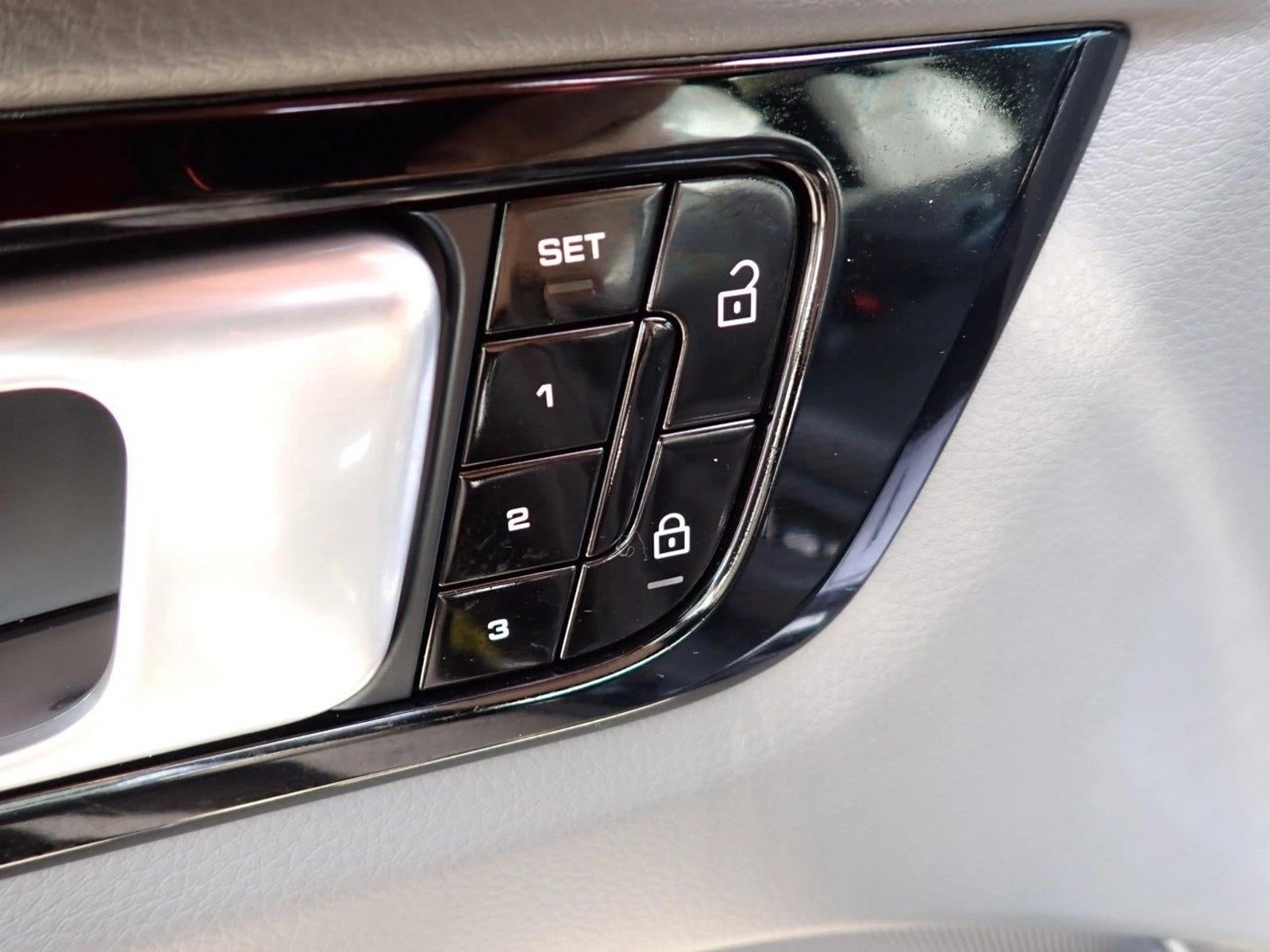 2021 Porsche Cayenne Base