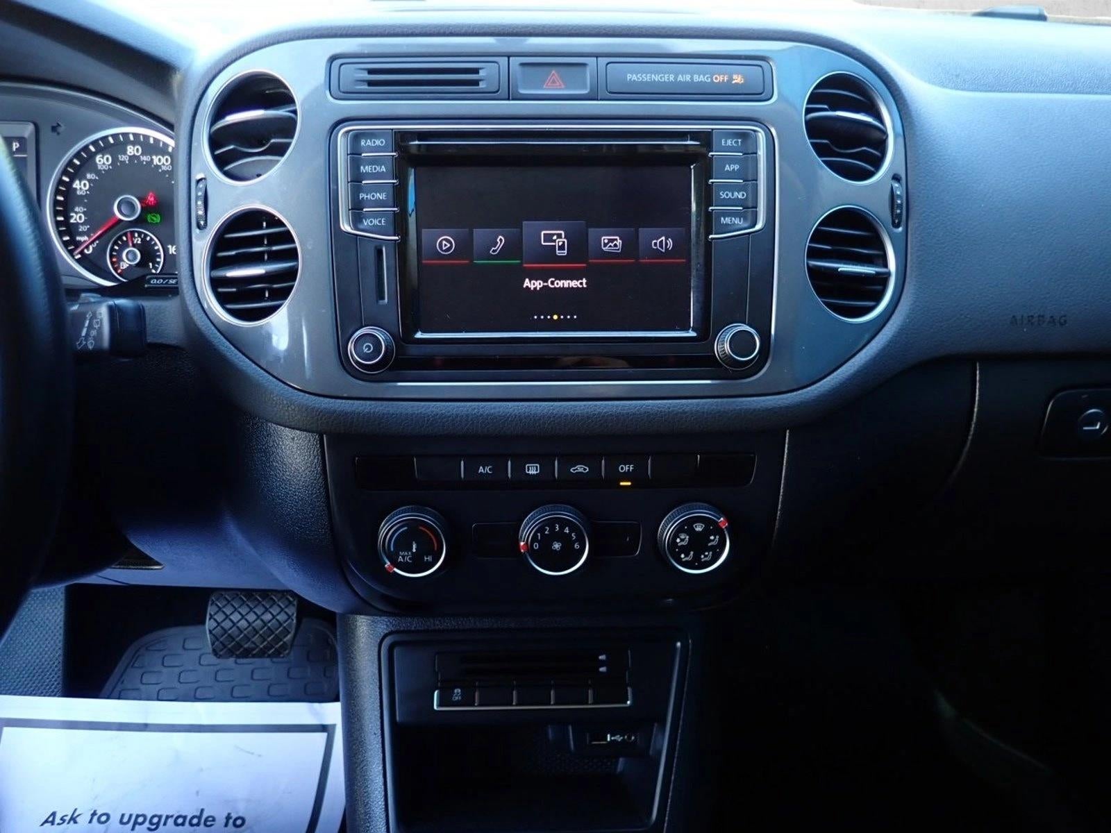 2018 Volkswagen Tiguan Limited Base