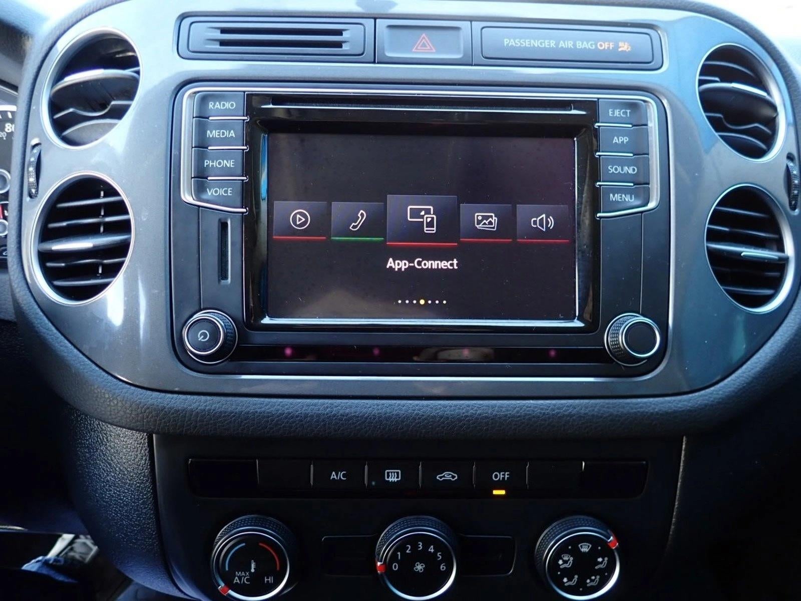 2018 Volkswagen Tiguan Limited Base