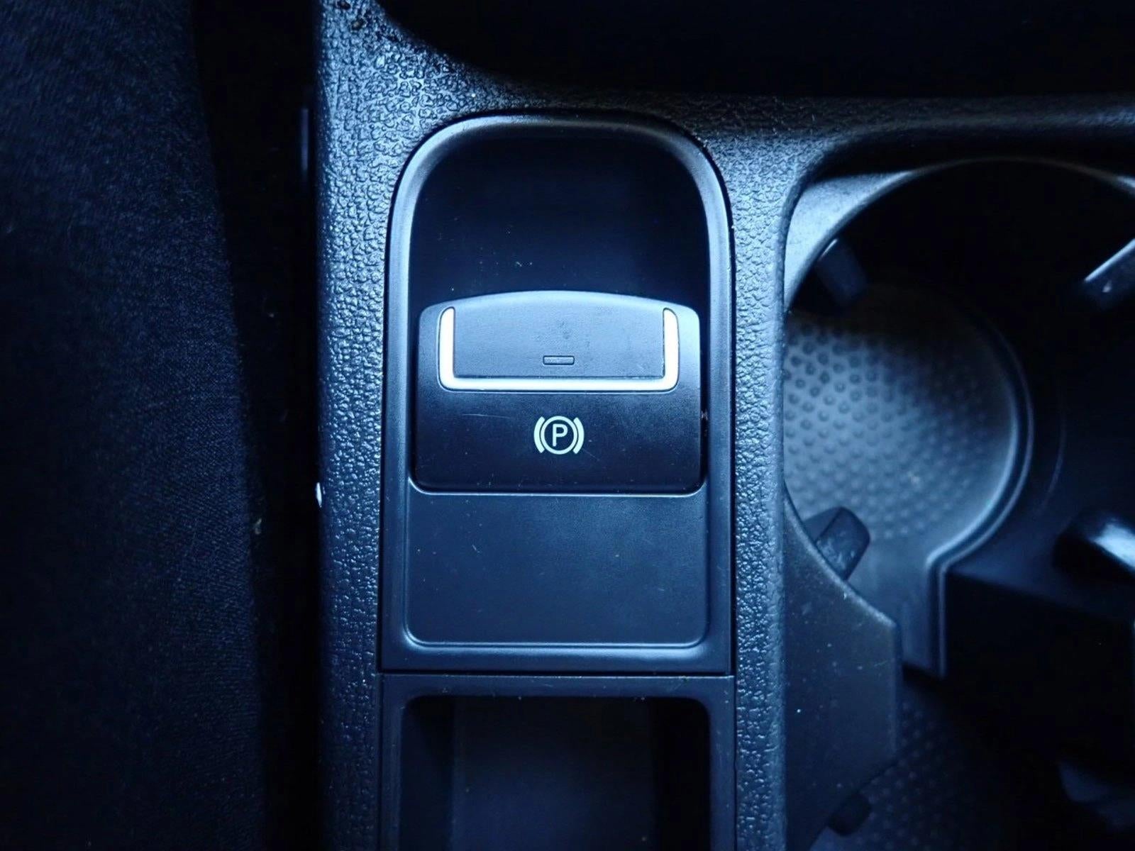 2018 Volkswagen Tiguan Limited Base