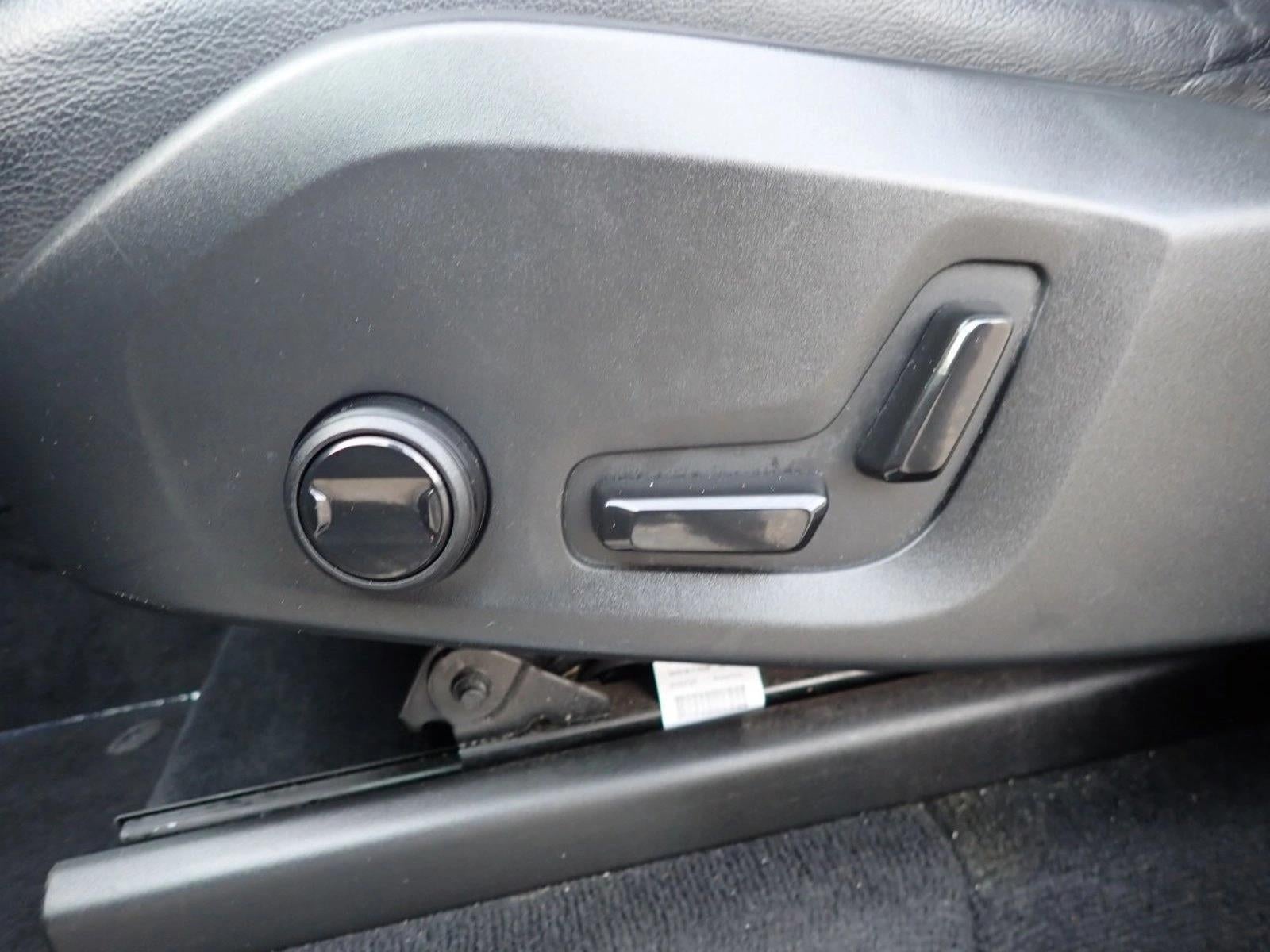 2022 Volvo XC90 T5 Momentum 7 Passenger