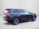 2022 Volvo XC90 T5 Momentum 7 Passenger