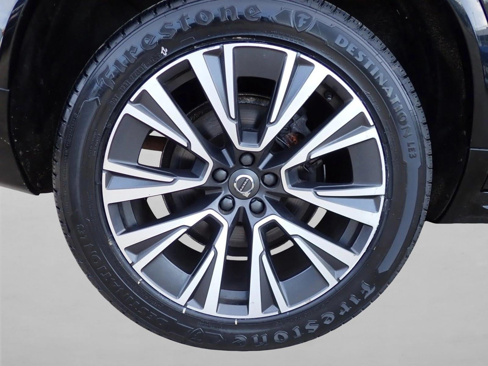 2022 Volvo XC90 T5 Momentum 7 Passenger