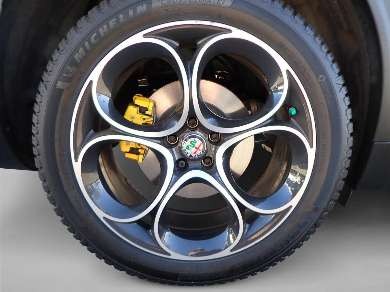 2019 Alfa Romeo Stelvio Ti Lusso